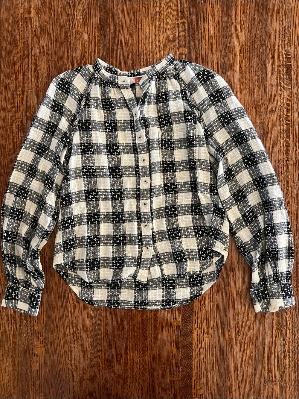 Pilcro Black and Cream Plaid Puff-Sleeve Blouse Size S textured material